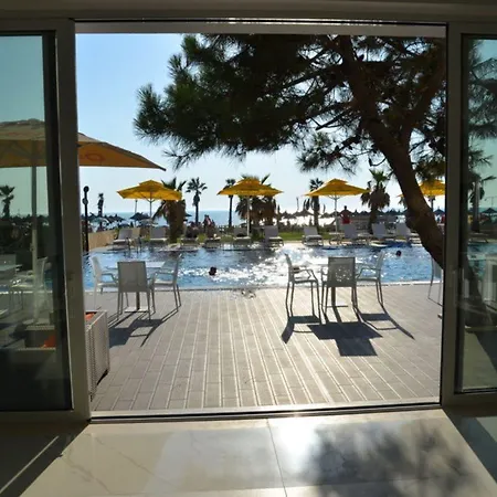 Blue Mare Hotell *